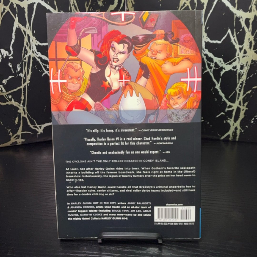 Harley Quinn Vol. 1: Hot in the City exact copy — photo 3