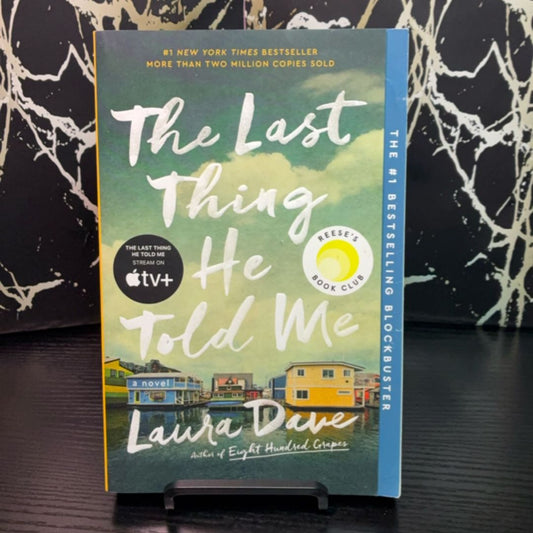 The Last Thing He Told Me exact copy — photo 1