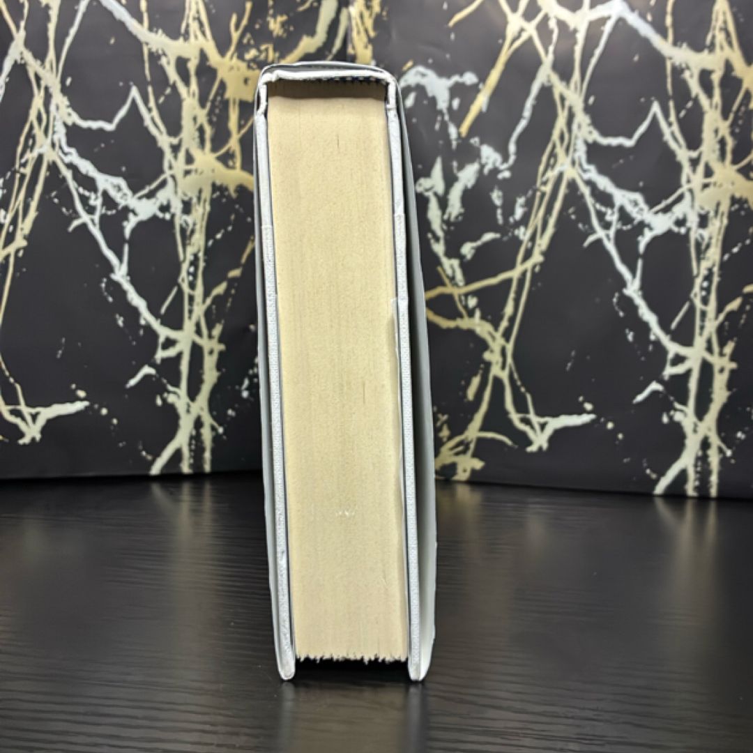 The Book of Dust: La Belle Sauvage (Book of Dust, Volume 1) exact copy — photo 6