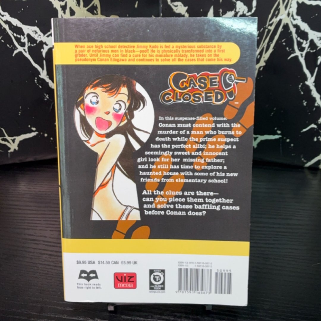Case Closed, Vol. 2 by Gosho Aoyama — photo 3