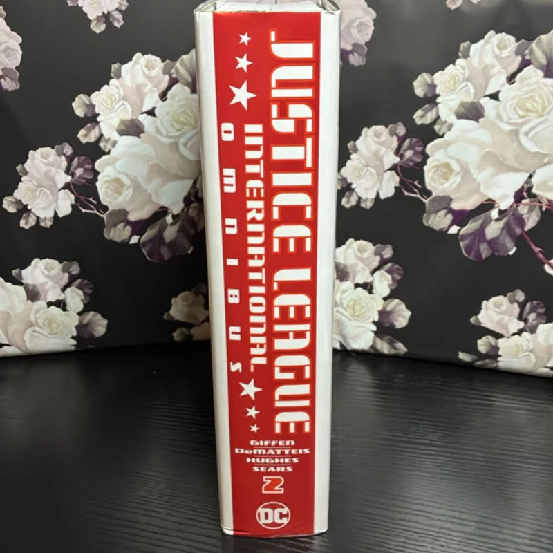 Justice League International Omnibus Vol. 2